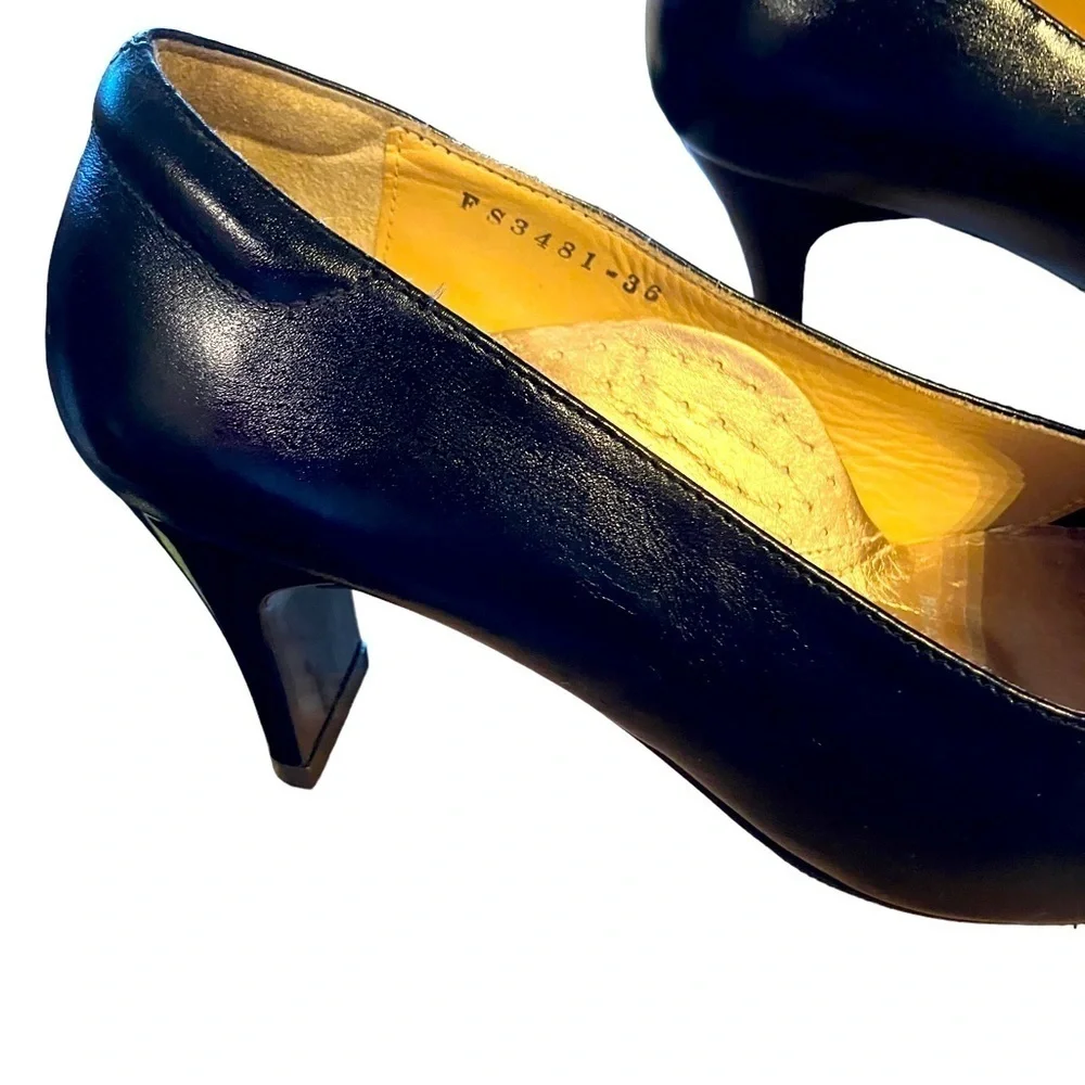 St. James Black Leather Square Toe Pumps Made In Italy Size 6